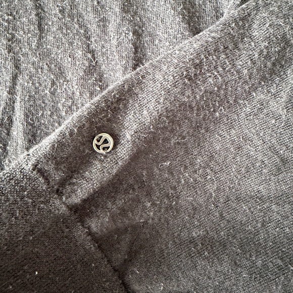 Lululemon Rising Salutation Sweater Black - Picture 4 of 4